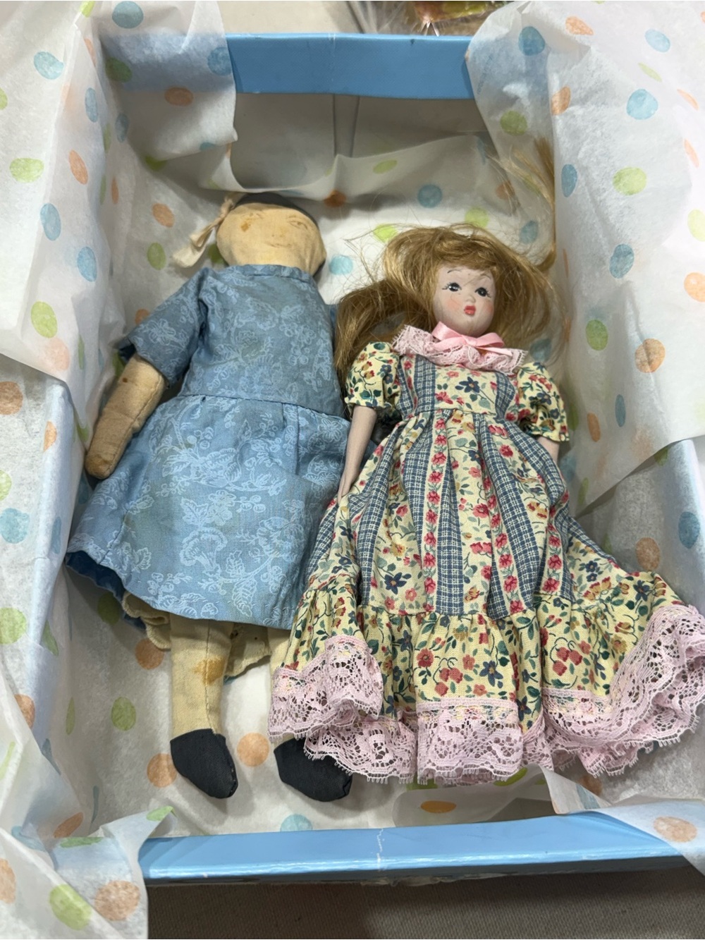 Box of Assorted Dolls and Clothing - Blue, White, Cream, Red, Black - Picture 9 of 14